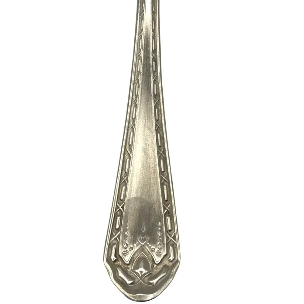 Oneida Tudor Plate Silverplate Teaspoon 1932 Bridal Wreath Pattern 6 Inches Long